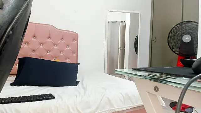 XXX chat uživo modela IslaRose7