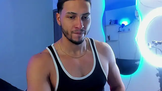 แชท XXX สดของ Kris_Khalifa69