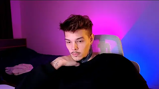 DENIS_HERE Show Webcam