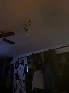 queenkelly1234 Adlı Modelin Canlı XXX Sohbeti