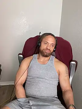 Chatroom XXX en direct de Fathero1time