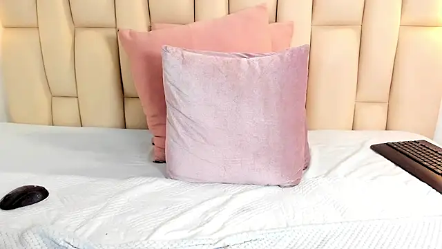 Chatroom XXX en direct de lia_mariana