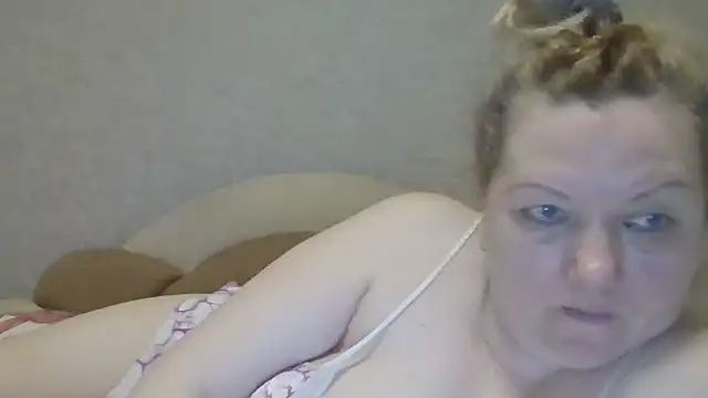 XXX chat uživo modela Lusi-777