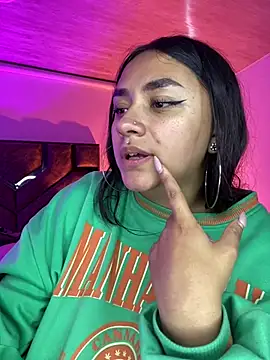 michell_boobs_ élő XXX-chatje