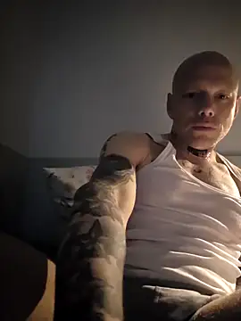 BeYourToy webcam show