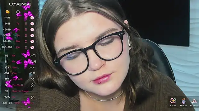 LanaTreades – Naživo XXX chat