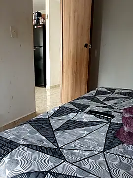 LEIRIS_Y_FRED_01's Live XXX Chat