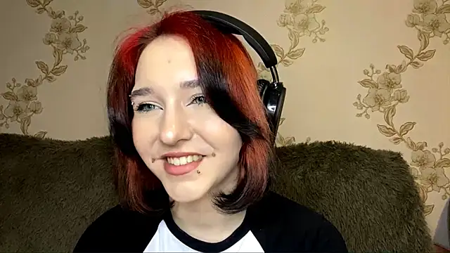 EmilyVeiro: онлайн-секс-чат