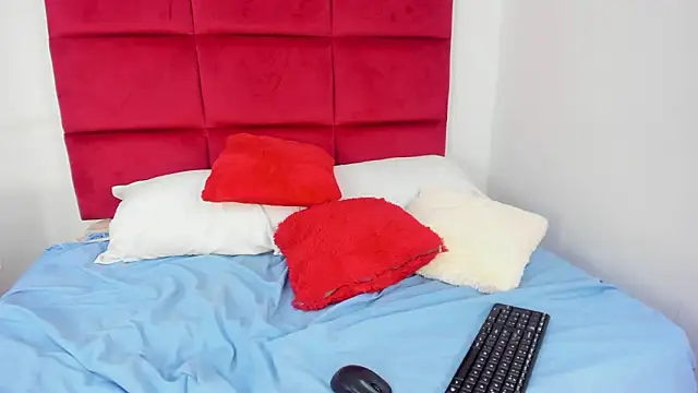 afroditaevans_: απευθείας συνομιλία ΧΧΧ