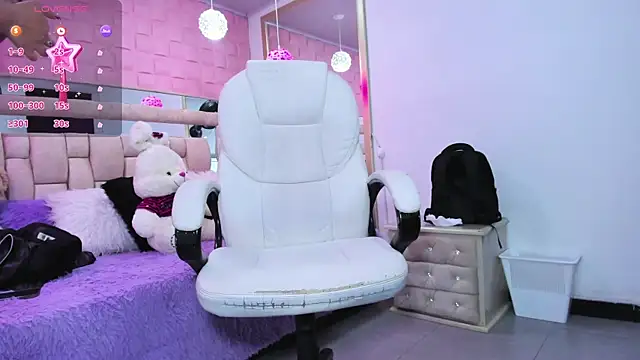 Chat XXX Live _laaura_