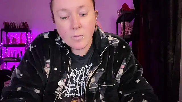 kisicaxx: онлайн-секс-чат