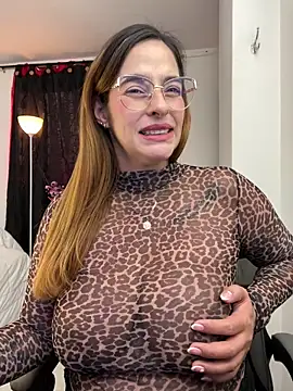 Alessandra_Schmoll লাইভ XXX চ্যাট