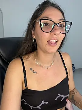 Chat +18 de DianaSartori ao vivo