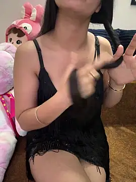 Maahhii Chat XXX in diretta