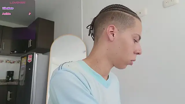 grey___27のライブXXXチャット