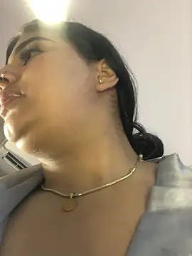 Miia_Parker élő XXX-chatje