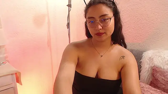 _Kim__M Chat XXX in diretta