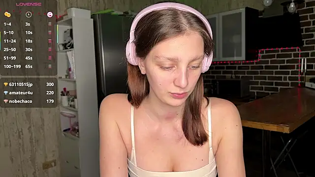 ChrisAmott Live XXX-Chat