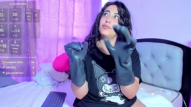 my_aleja_ élő XXX-chatje