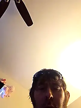 แชท XXX สดของ Heavyhung14u