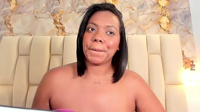 lia_mariana – Live XXX-chat