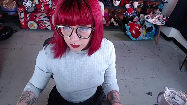 MissMiia2 élő XXX-chatje