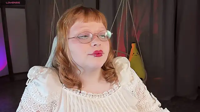 LottieReed লাইভ XXX চ্যাট