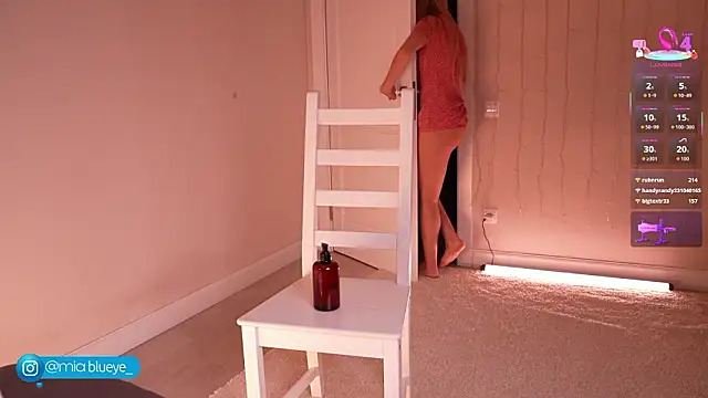 Miablueye Live XXX Chat