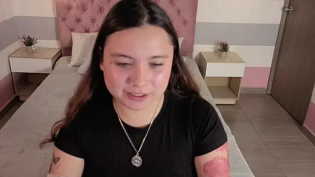 Živý XXX chat little_emma0