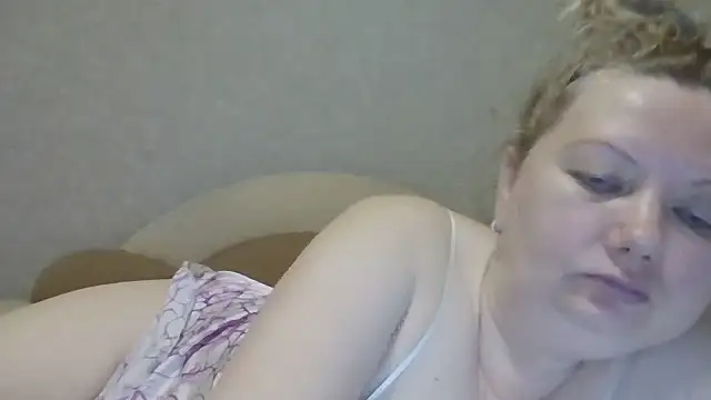 Chatroom XXX en direct de Lusi-777