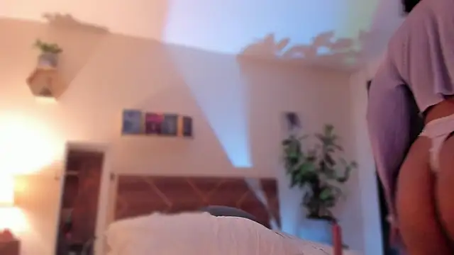 YariRose webkamerás műsora