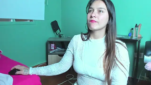 hazz_smith_'s Live XXX Chat