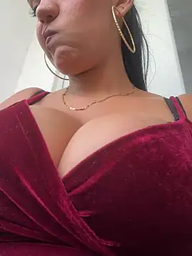 Sara-77 网络视讯表演