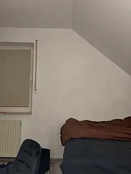 KiaraAmara: онлайн-секс-чат