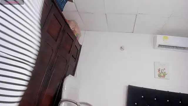 XXX chat uživo modela barbie_ds