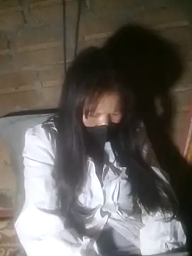 Yang-my- Adlı Modelin Canlı XXX Sohbeti