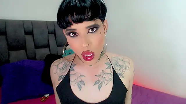 Chat +18 de little_star_porn ao vivo