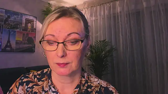 vanessa_chat: απευθείας συνομιλία ΧΧΧ