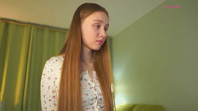 SharaNewbern 现场XXX聊天