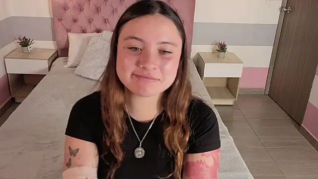 แชท XXX สดของ little_emma0