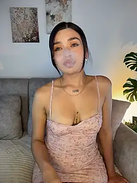 Estrer_collins élő XXX-chatje