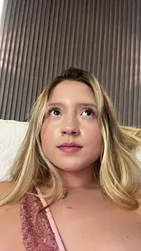 MiaPetit_'s Live XXX Chat