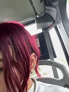 CamiTeaseX_: απευθείας συνομιλία ΧΧΧ