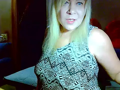 AgoniA7: вебкам-шоу