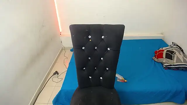 Naomy_Reiden Live XXX Chat