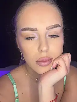 Онлайн чат XXX AubrieleRouj1