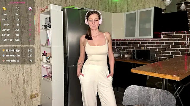 ChrisAmott Live XXX-Chat