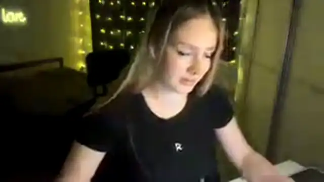 DanOstertag Live XXX Chat