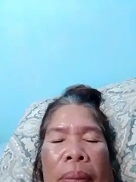 sexylizzy4u: διαδικτυακό σόου στην κάμερα