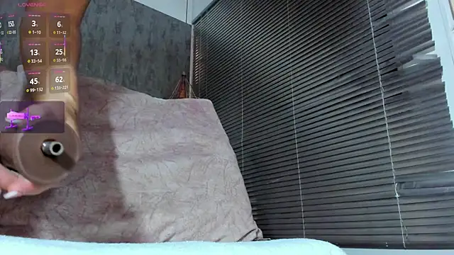 naomidibello live XXX chat